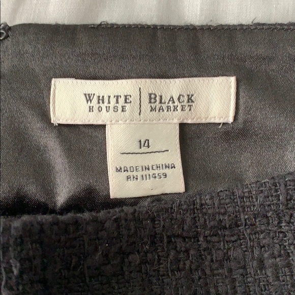 Dressy Black textured knee length skirt - Picture 3 of 3